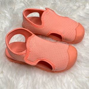 Hunter Girls Outdoor Walking Sandals Coral Color